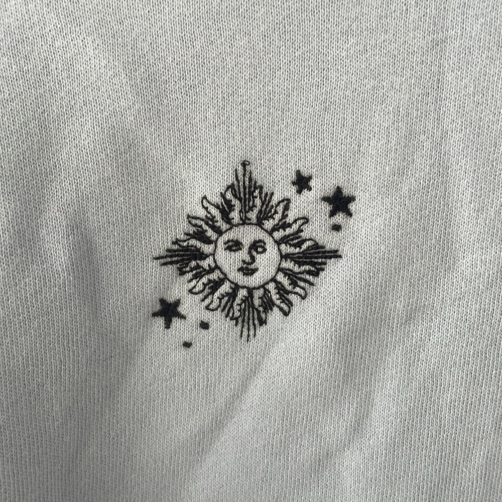 NWT Hollister crop baby blue sun crew neck sweatshirt - Picture 2 of 6